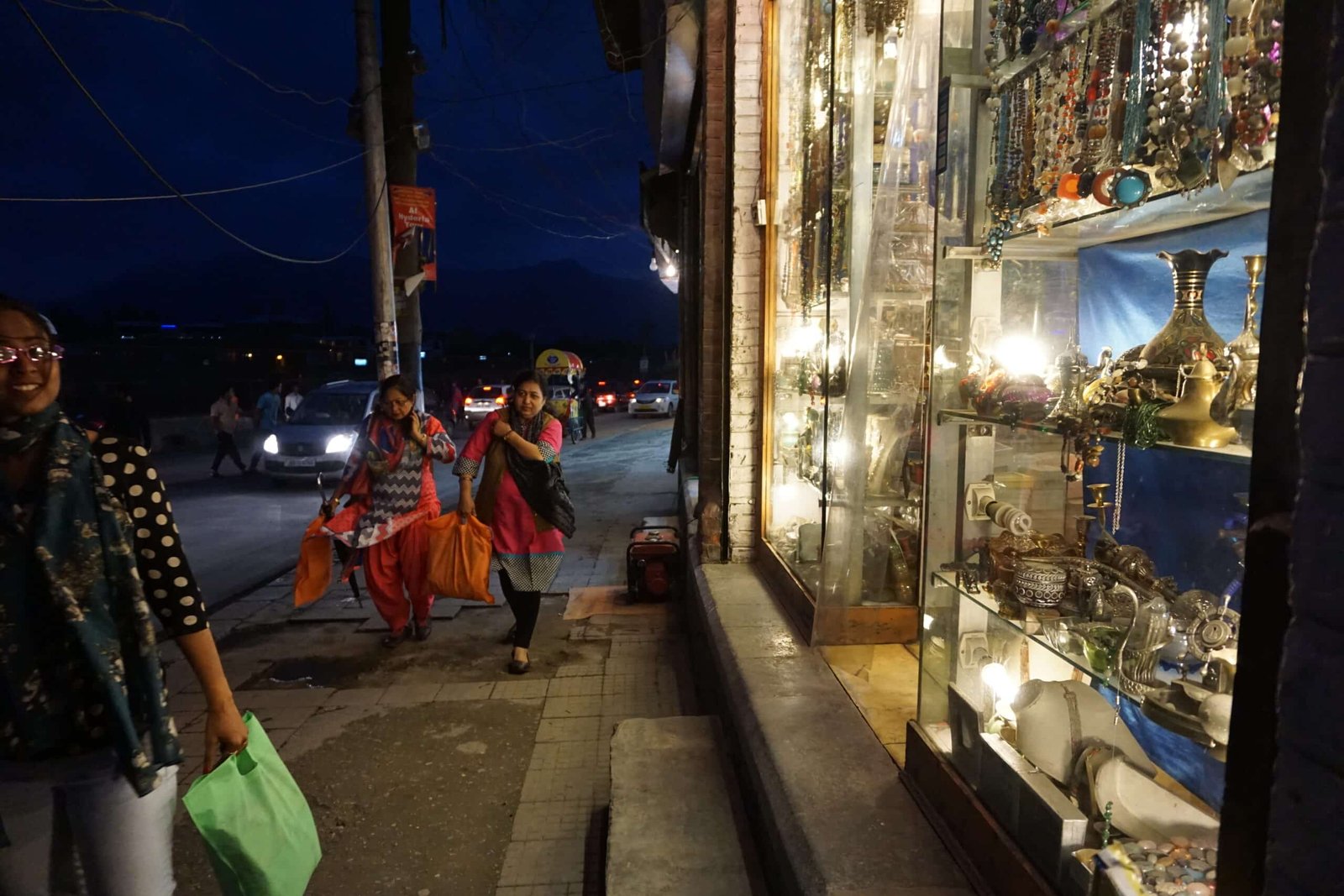 Shopping in Kashmir
