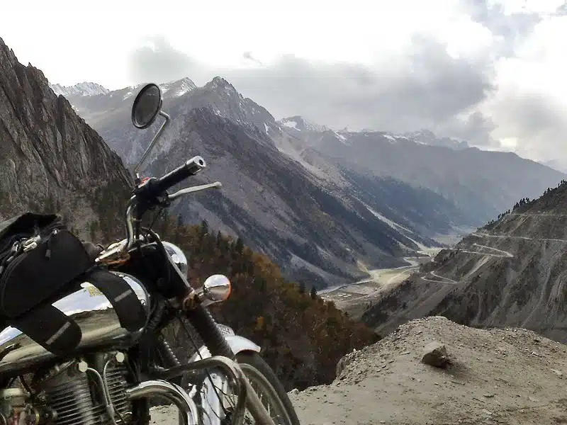 Mountain bike riding in manali