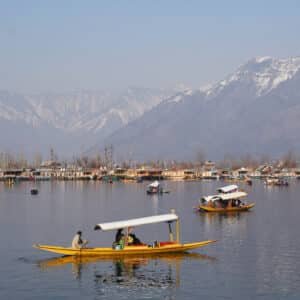 shikara ride on dal lake