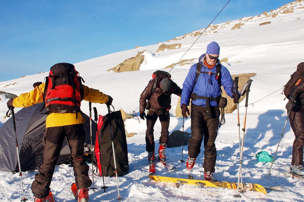 Skiing In Sonmarg