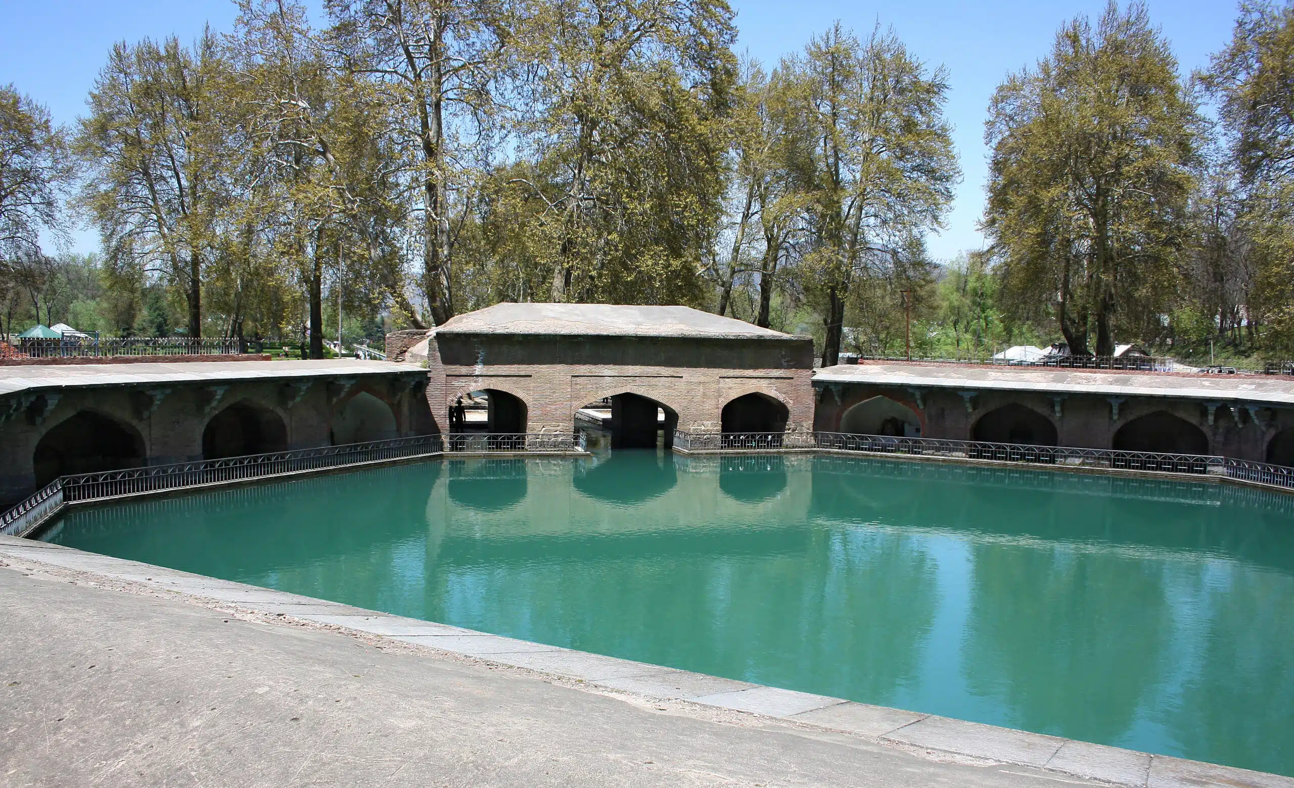 Verinag Spring