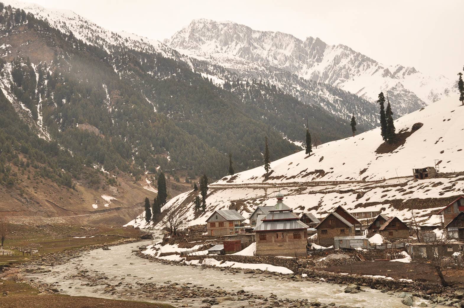 Zero Point Sonmarg | Highlights, Best Time, How To Reach & More