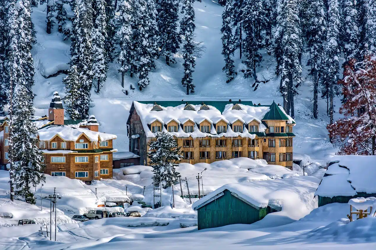 snowfall in gulmarg