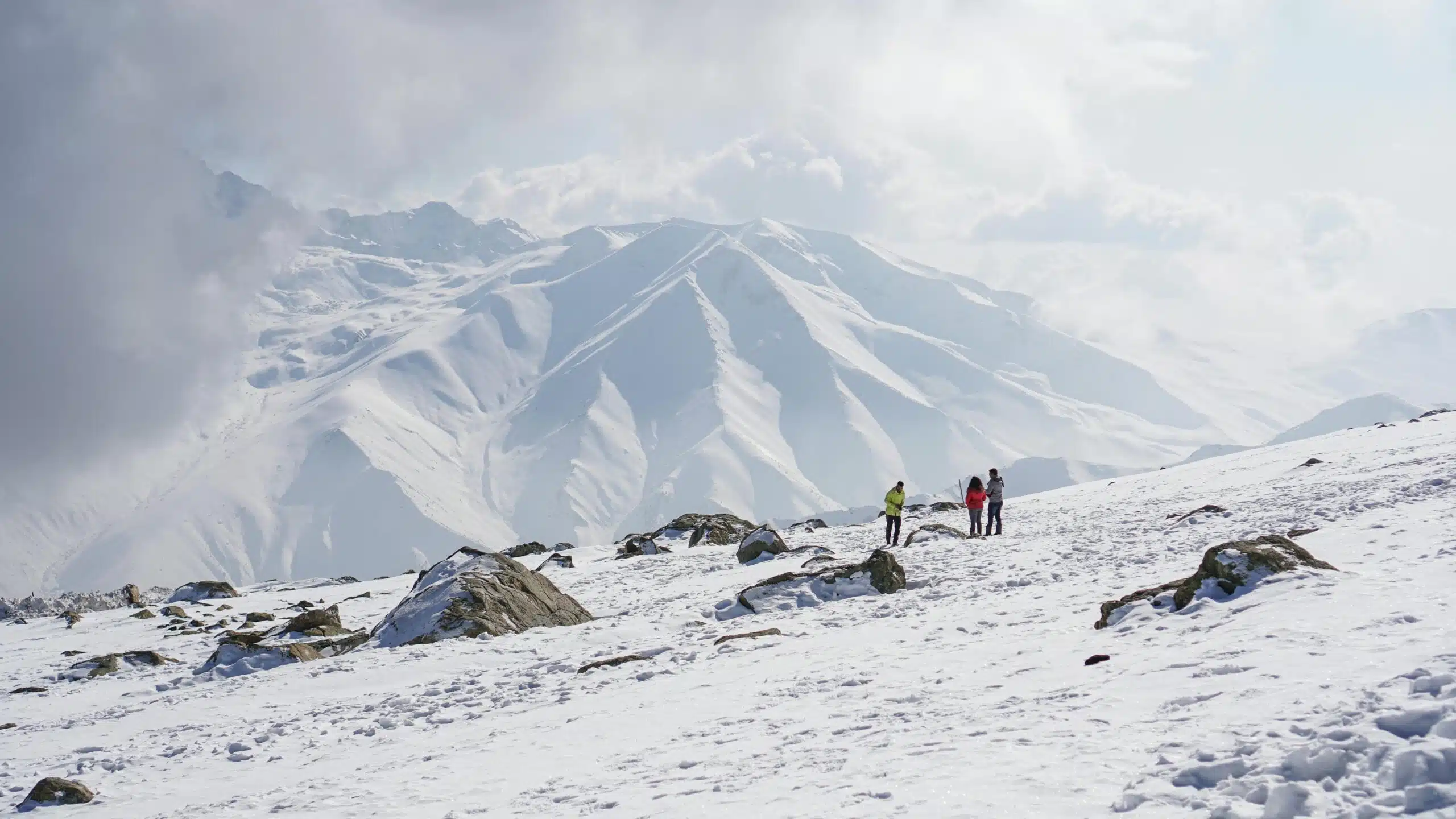 kashmir in february