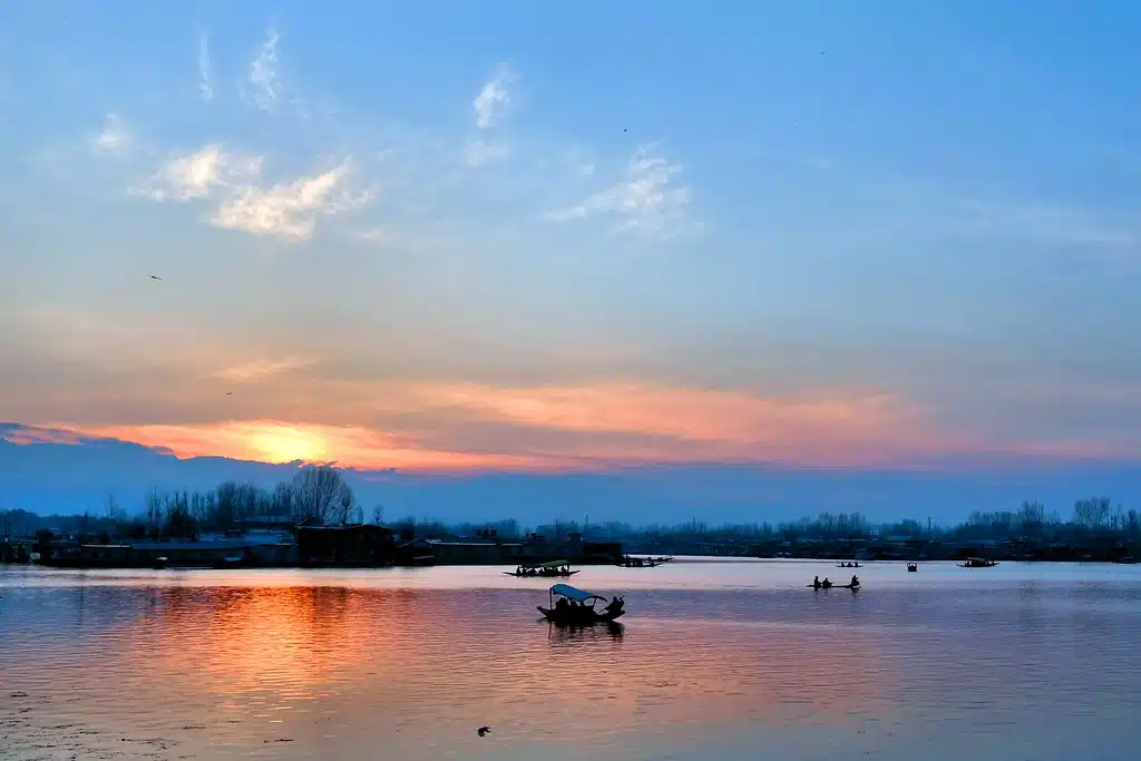 Enjoy Sunset on Dal Lake in Winter