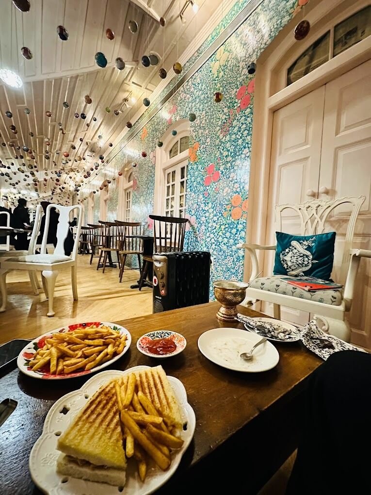 Chai Jai – a cozy spot with colorful vibes and delicious tea-time treats