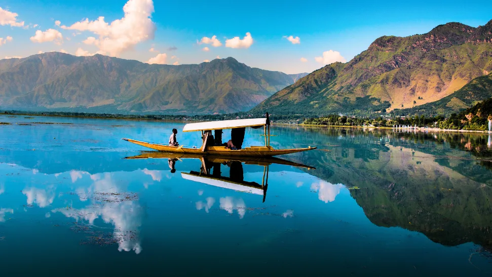 Shikara ride on Dal Lake in Kashmir during April
